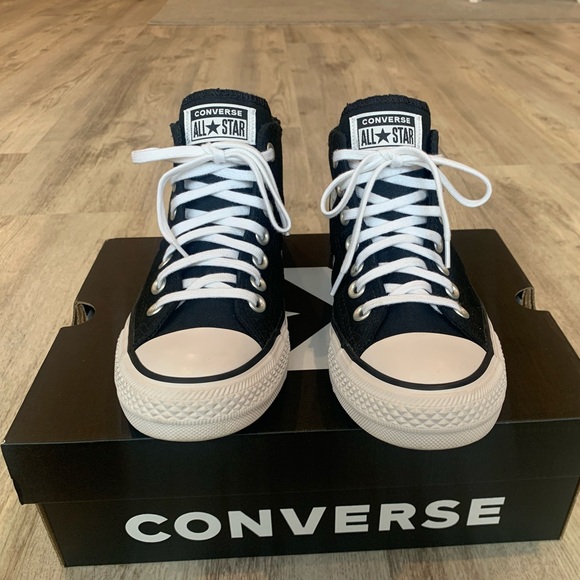 Converse Black and White mid-Tops - Picture 8 of 14